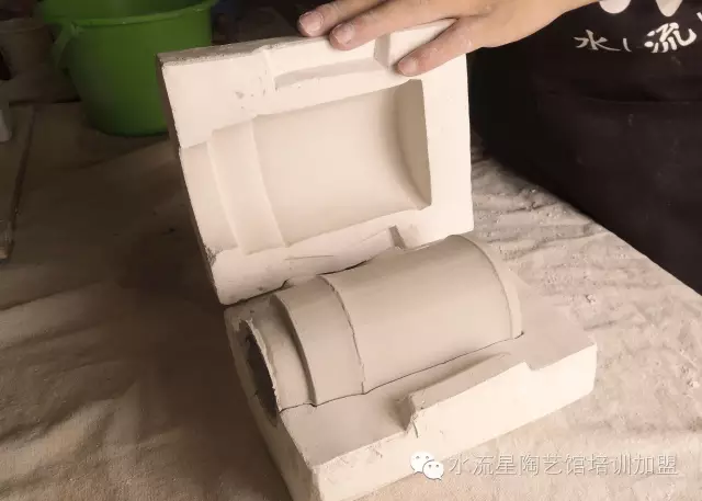 df1cb53_愛(ài)奇藝(1).png